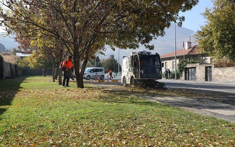 Kayseri Talas’ta sonbahar temizliği Kayseri Talas’ta sonbahar temizliği