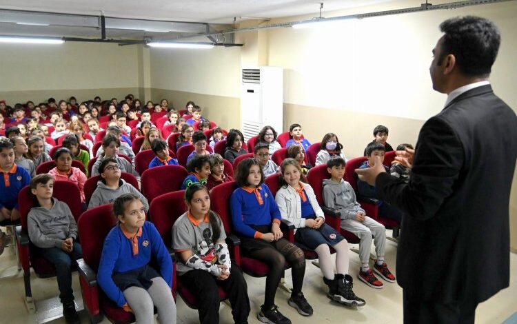 Manisa’da çocuklara ‘su tasarrufu’ bilinci Manisa’da çocuklara ‘su tasarrufu’ bilinci