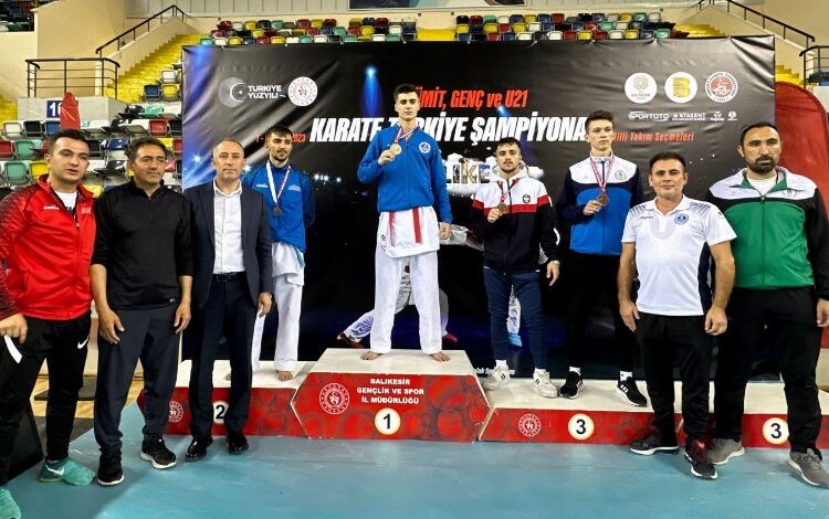 Karate Şampiyonasında Kağıtspor rüzgârı Karate Şampiyonasında Kağıtspor rüzgârı