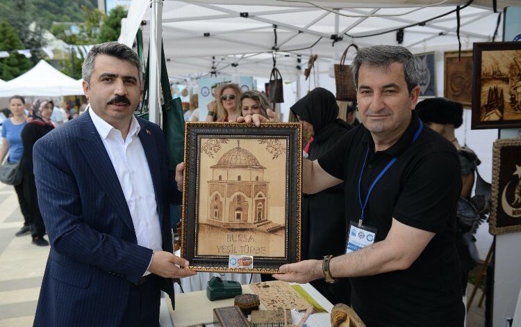 Bursa Yıldırım’da el emekleri görücüye çıkıyor Bursa Yıldırım’da el emekleri görücüye çıkıyor