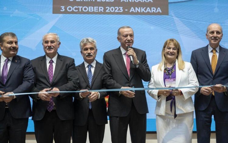 Cumhurbaşkanı Erdoğan: Türkiye’yi darbe anayasasından kurtaracağız