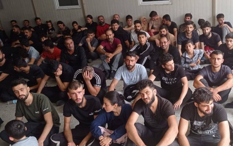 Edirne’de 89 düzensiz göçmen yakalandı Edirne’de 89 düzensiz göçmen yakalandı