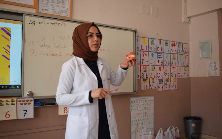 Malatya’da çocuklara diş sağlığı anlatıldı