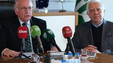 Bursaspor’da Sinan Bür mazbatasını aldı