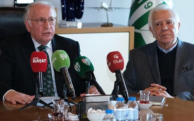 Bursaspor’da Sinan Bür mazbatasını aldı