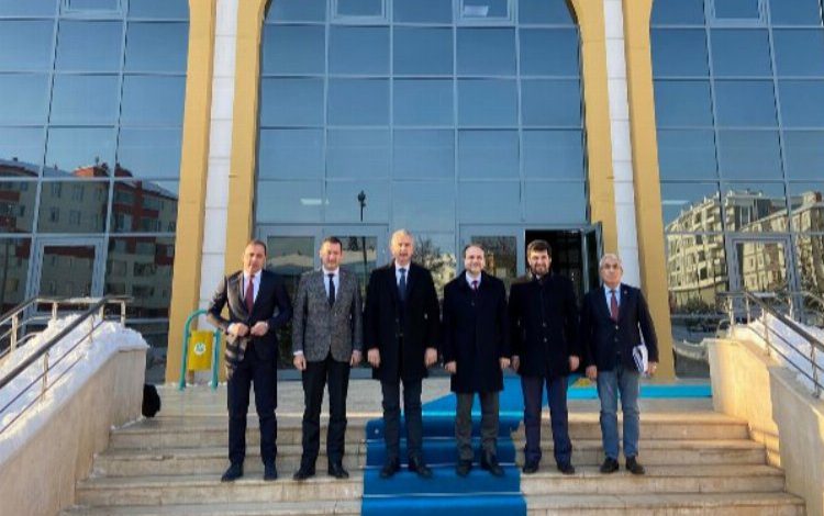 Niğde Bor’a 4 yıllık fakülte için ilk toplantı Niğde Bor’a 4 yıllık fakülte için ilk toplantı