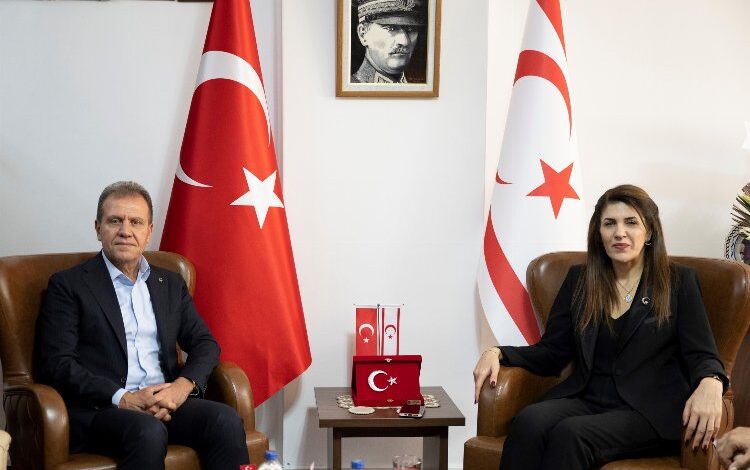 Başkan Seçer: “Biz Kıbrıs’ı bir parçamız olarak görüyoruz” Başkan Seçer: “Biz Kıbrıs’ı bir parçamız olarak görüyoruz”