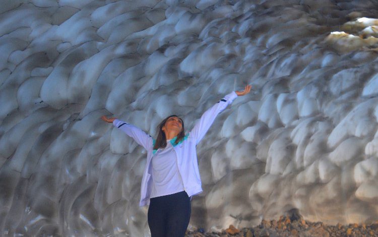 Batman’da doğaseverler kar tünellerine hayran kaldı