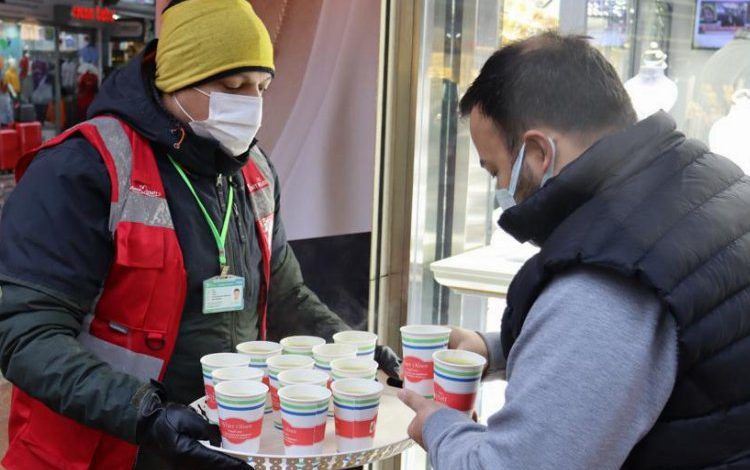 Soğuk kışa sıcak çorba İzmit Belediyesi’nden