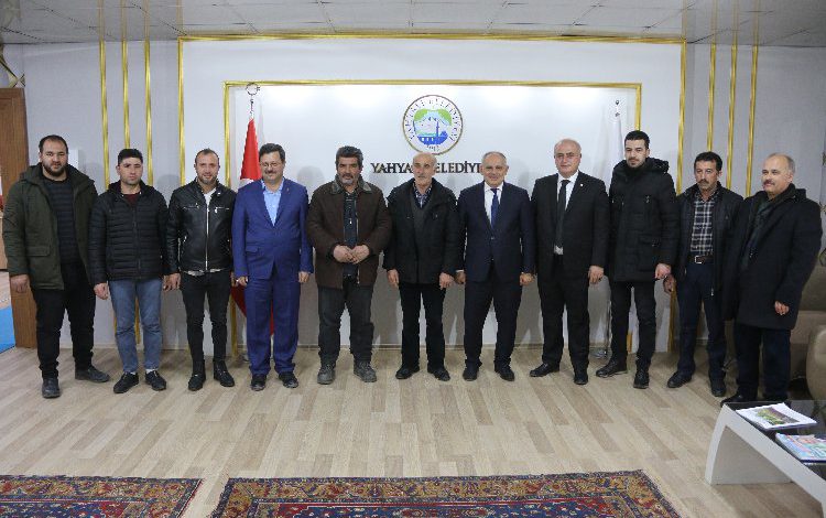 Kayseri Yahyalı esnafları Başkan Öztürk’e teşekkür etti Kayseri Yahyalı esnafları Başkan Öztürk’e teşekkür etti