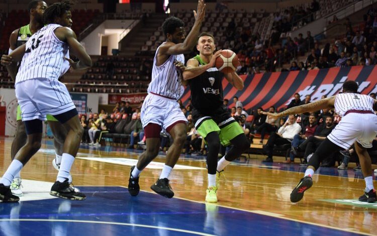 Potanın Tarzanları final periyodunda yıkıldı