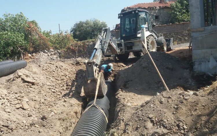 Manisa Akhisar’da yağmursuyu hattı çalışmaları