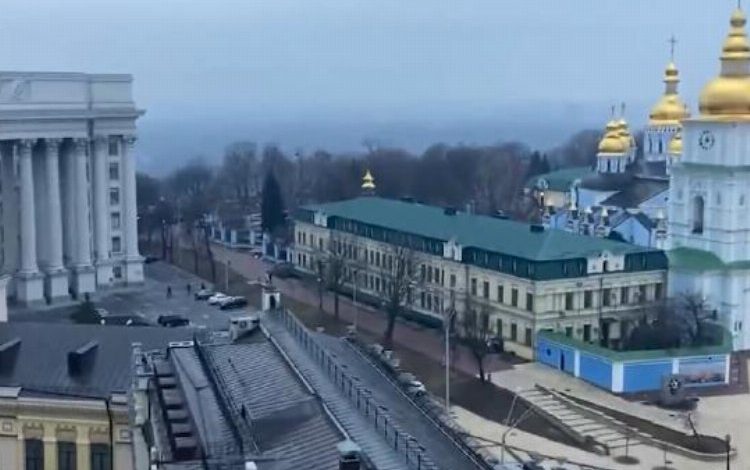 Rus işgalinin ikinci günü… Ukrayna’dan Rusya’ya ateşkes çağrısı!