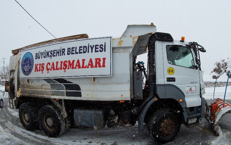 Kayseri Büyükşehir ‘yol’ları açıyor