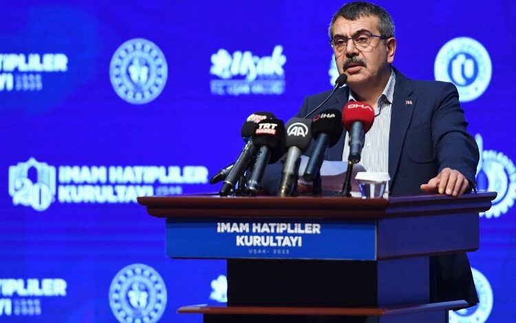 Milli Eğitim Bakanı öğretmenlere sahip çıktı Milli Eğitim Bakanı öğretmenlere sahip çıktı