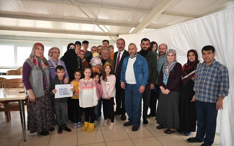 Dr. Memduh Büyükkılıç’tan Tomarza mesaisi