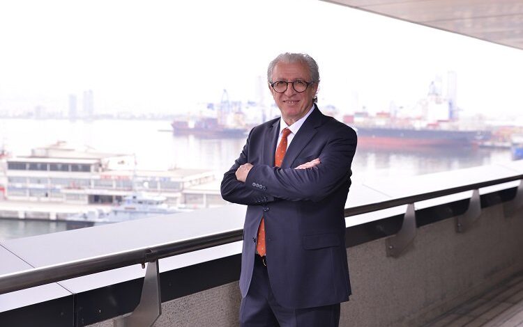 İzmir Türkiye’ye ihracatı öğretiyor