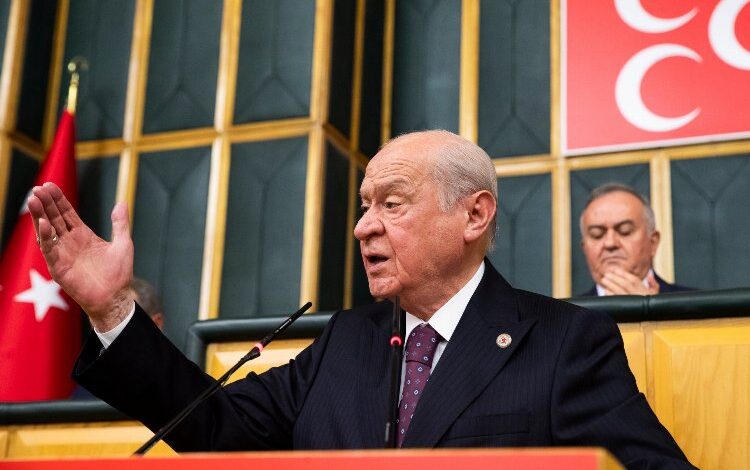 Bahçeli: Devletim istesin… Bahçeli: Devletim istesin…