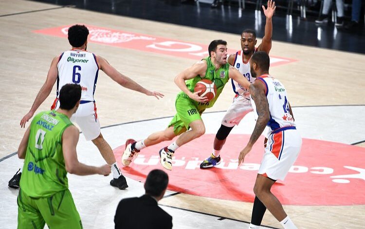 TOFAŞ Anadolu Efes’i ağırlıyor TOFAŞ Anadolu Efes’i ağırlıyor