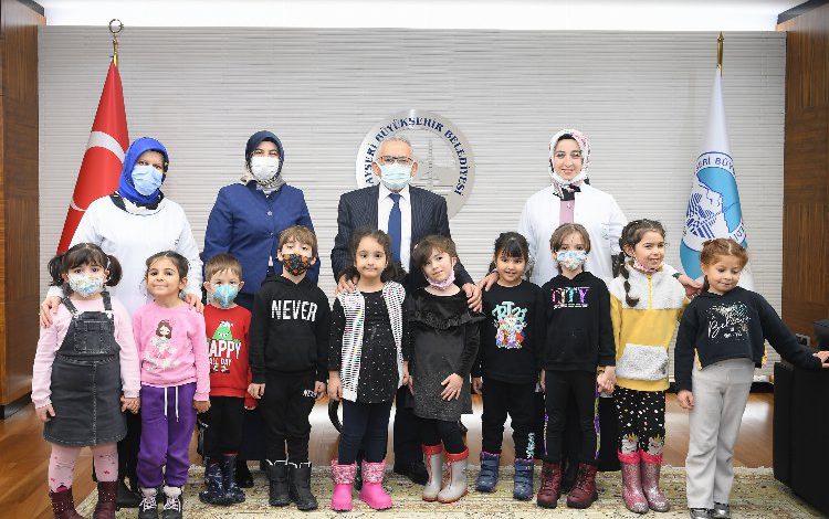 Kayseri Büyükşehir’e minik misafirler Kayseri Büyükşehir’e minik misafirler