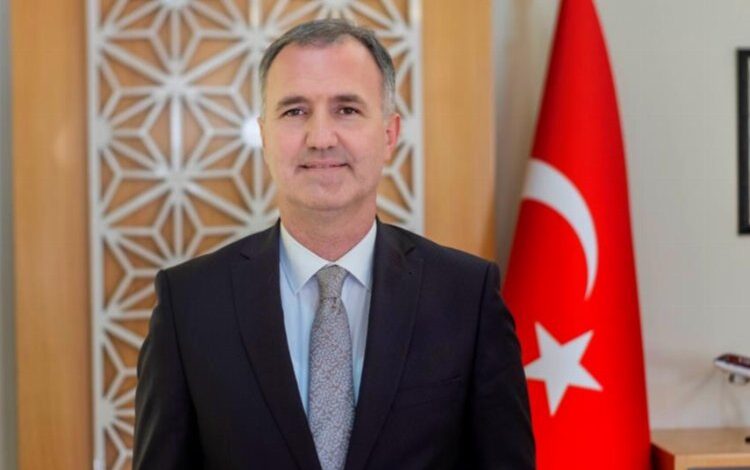 Bursa İnegöl’de Başkan Taban’dan bayrak hassasiyeti Bursa İnegöl’de Başkan Taban’dan bayrak hassasiyeti