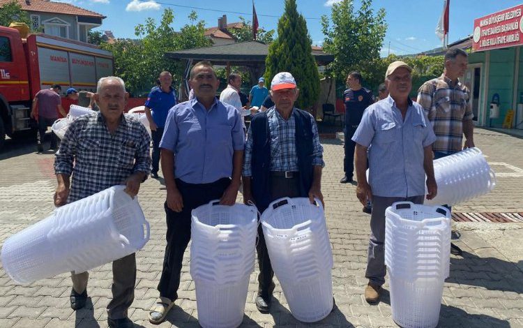 Manisa’da Turgutlu ve Kula da sepetlerine kavuştu Manisa’da Turgutlu ve Kula da sepetlerine kavuştu