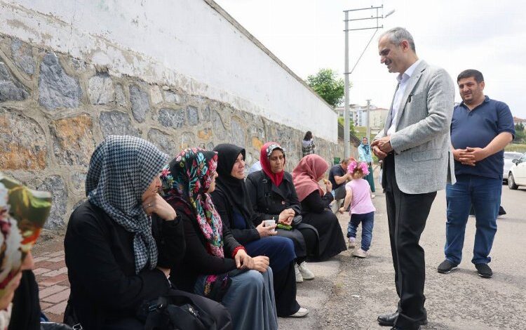 Çayırova’da Başkan Çiftçi, velilerin heyecanına ortak oldu