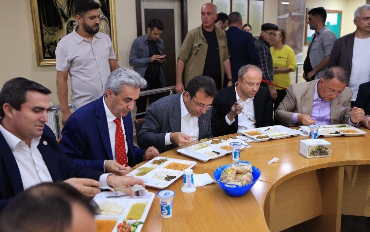 Başkan İmamoğlu, Firuzköy Cemevi’nde canlarla buluştu