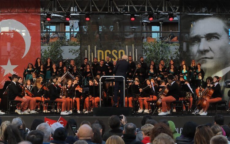 Doğuş Çocuk’tan 100. yıla senfonik hazırlık Doğuş Çocuk’tan 100. yıla senfonik hazırlık