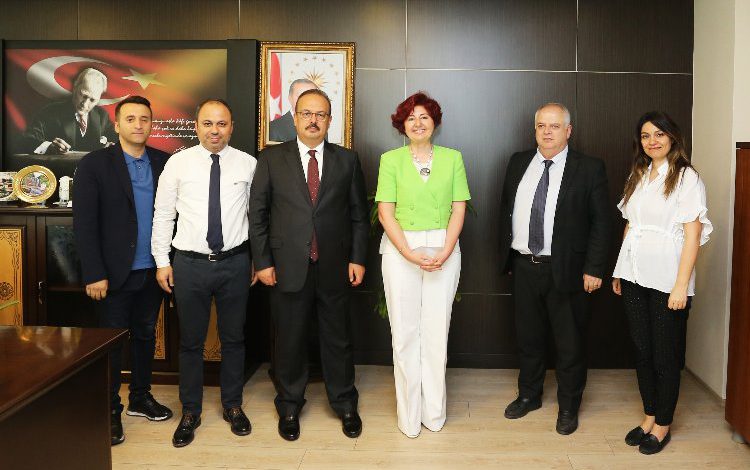 Vali Canbolat’tan İller Bankası’na ziyaret Vali Canbolat’tan İller Bankası’na ziyaret