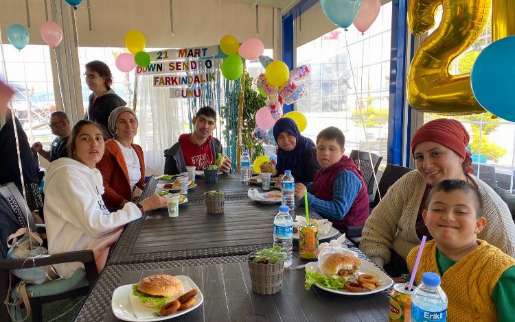 Muğla Büyükşehir’den Down Sendromlu bireylere yönelik anlamlı etkinlik Muğla Büyükşehir’den Down Sendromlu bireylere yönelik anlamlı etkinlik