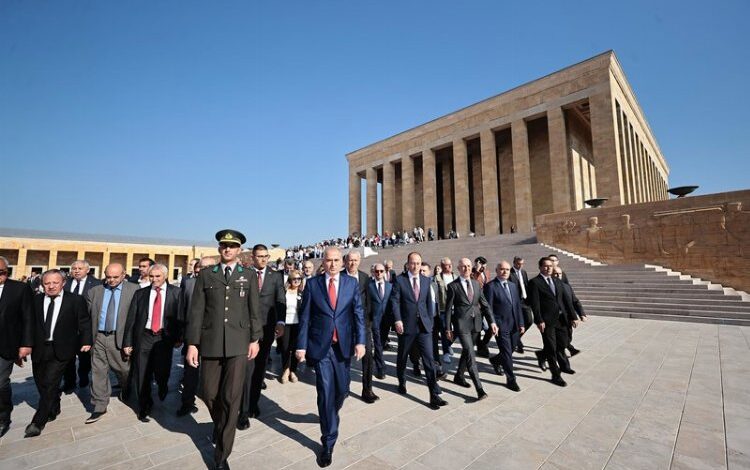 Denizli heyeti Ata’nın huzurunda