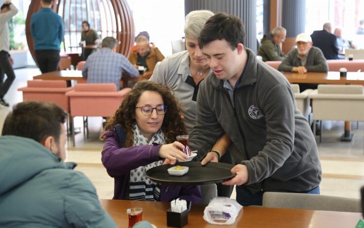‘Bizim uşaklar burada’ projesi ile Rize’de sosyal uyum ‘Bizim uşaklar burada’ projesi ile Rize’de sosyal uyum