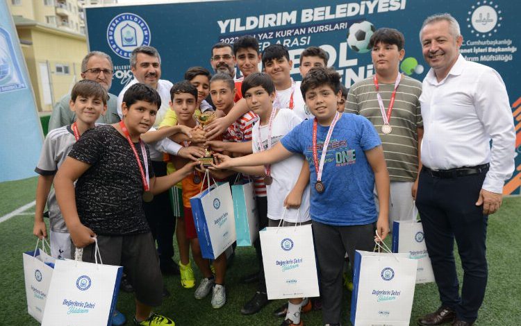 Bursa Yıldırım’daki turnuvada ‘kardeşlik’ kazandı Bursa Yıldırım’daki turnuvada ‘kardeşlik’ kazandı