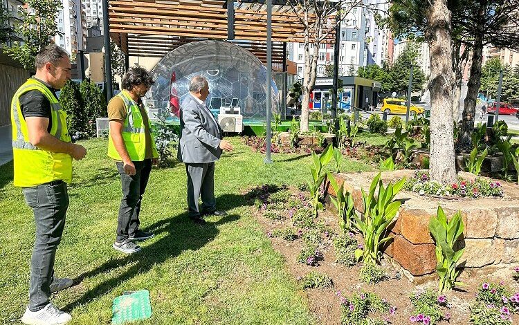 Kayseri Talas’ta Mevlana Meydanı’nda geri sayım Kayseri Talas’ta Mevlana Meydanı’nda geri sayım