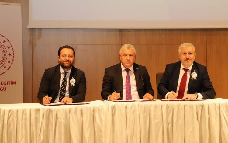 Bursa’da organ sağlığı kapsamında eğitimde iş birliği Bursa’da organ sağlığı kapsamında eğitimde iş birliği