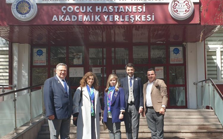 Rotary’den hastaneye tablet bağışı Rotary’den hastaneye tablet bağışı