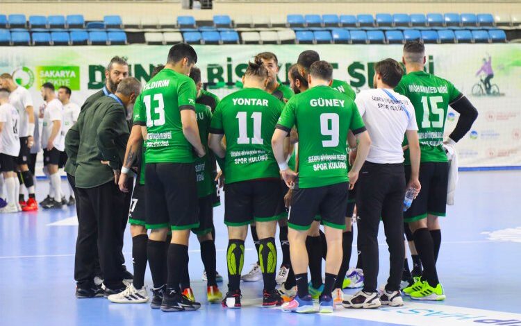 Sakaryalı hentbolcular Rize deplasmanında