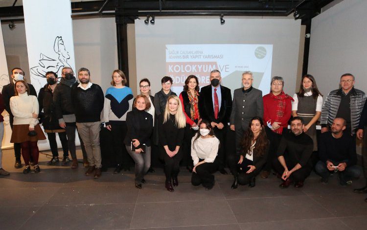 Bursa Nilüfer’de sağlık çalışanlarına adamış yapıt yarışmasının ödülleri verildi Bursa Nilüfer’de sağlık çalışanlarına adamış yapıt yarışmasının ödülleri verildi