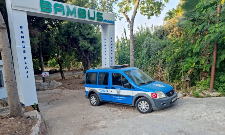 Antalya’da Bambus Plajı’ndan taşıtlar da çekildi! Antalya’da Bambus Plajı’ndan taşıtlar da çekildi!
