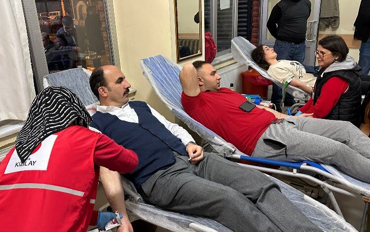 Başkan Altay herkesi kan bağışı yapmaya davet etti