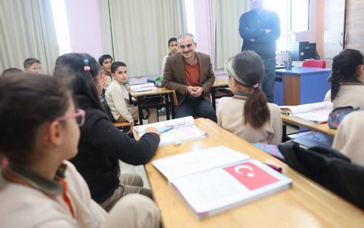 Başkan Çiftçi, vatandaşlarla iç içe