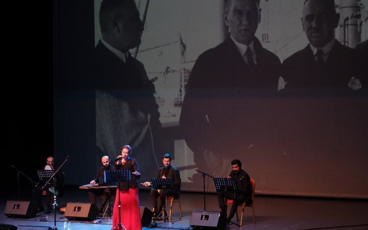 Büyük Önder sevdiği şarkı ve türkülerle anıldı