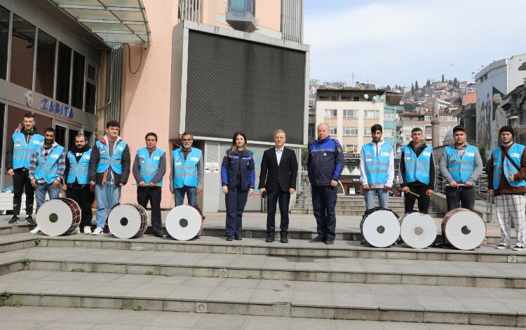 İzmit’te davulcular mesaiye hazır İzmit’te davulcular mesaiye hazır