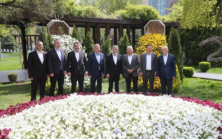 Nureddin Nebati’den Büyükkılıç’a ziyaret