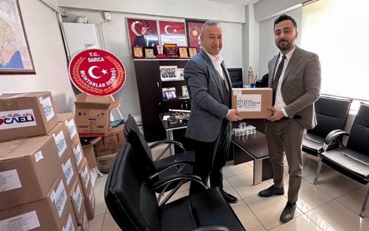 Kocaeli’den muhtarlara kırtasiye desteği Kocaeli’den muhtarlara kırtasiye desteği