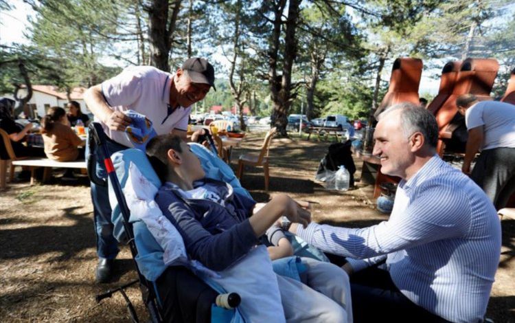 Bursa İnegöl’de çalışanlar aile pikniğinde buluştu