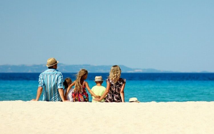 Aileler tatil planlamaları için sınavı bekledi Aileler tatil planlamaları için sınavı bekledi