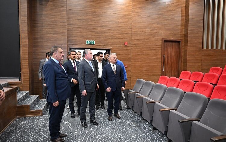 Recep Tayyip Erdoğan Kayısı Ticaret Merkezi’ne yakın ‘Bak’ış Recep Tayyip Erdoğan Kayısı Ticaret Merkezi’ne yakın ‘Bak’ış