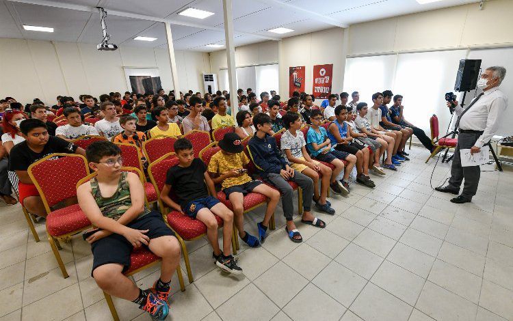 Yemekte Balık Yaşam Boyu Sağlık Projesi” eğitimleri başladı Yemekte Balık Yaşam Boyu Sağlık Projesi” eğitimleri başladı